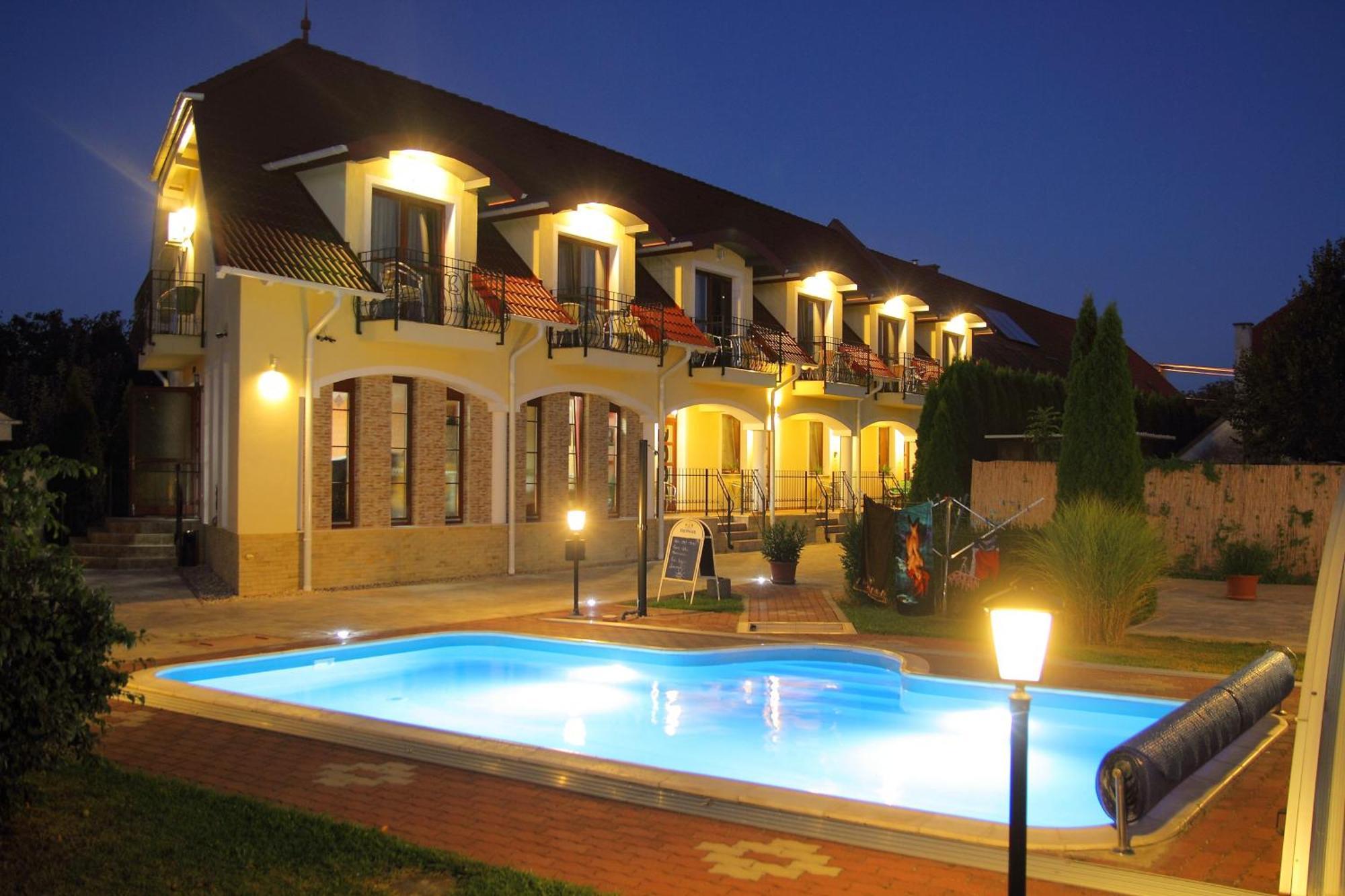 Bajor Panzio Buek-Buekfuerdo, Adults Friendly 12 Plus Εξωτερικό φωτογραφία