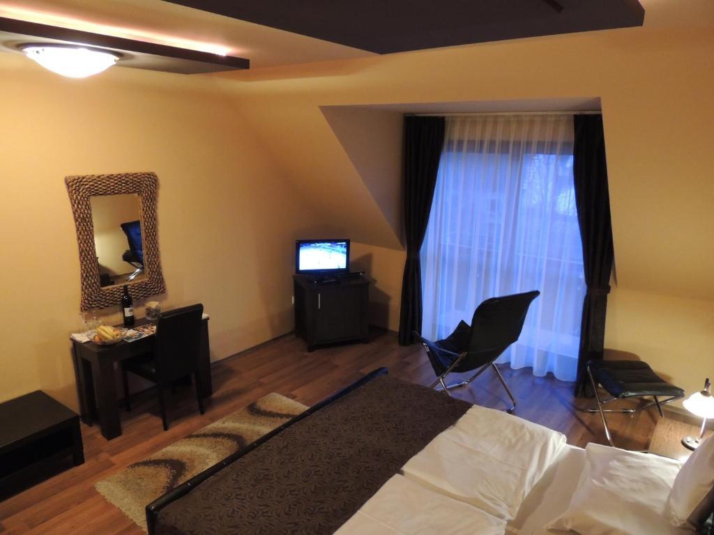 Bajor Panzio Buek-Buekfuerdo, Adults Friendly 12 Plus Δωμάτιο φωτογραφία